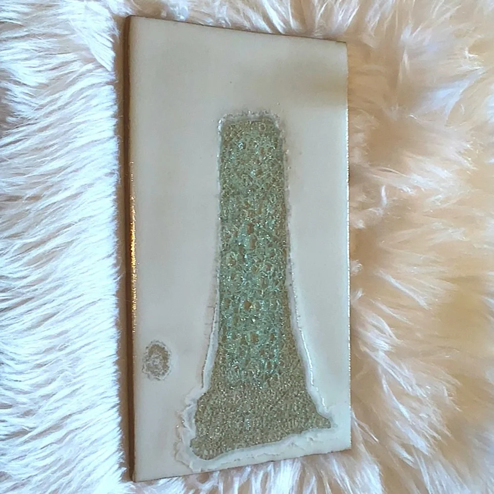 NWT Anthropologie Molten Rock Cheese Board. Color: IVORY. - Picture 3 of 6